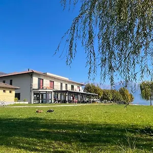 Auberge de jeunesse Lake Como Beach Hostel, Domaso