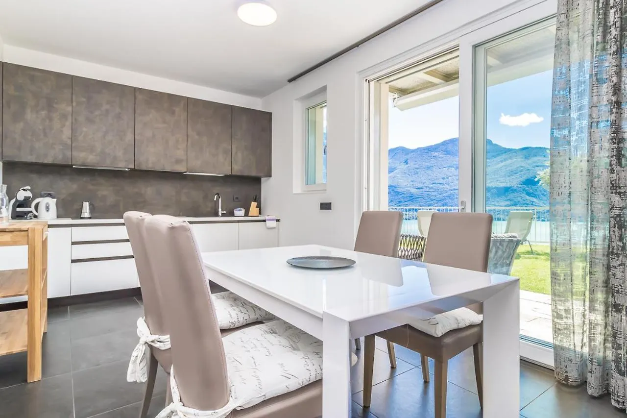 Apartment Veronica - Domaso Italia